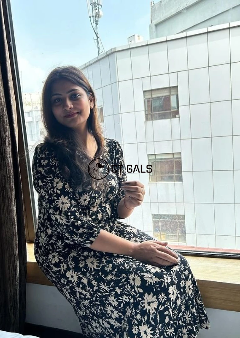 Nisha Sharma-2