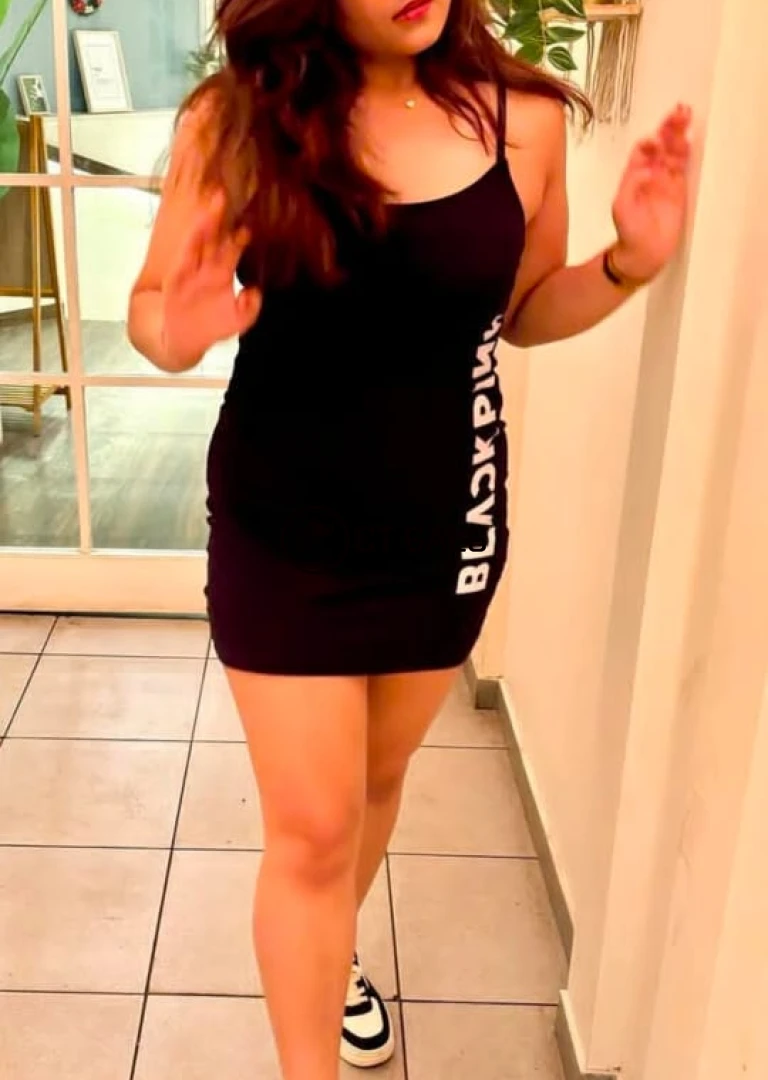 Nisha Sharma-1